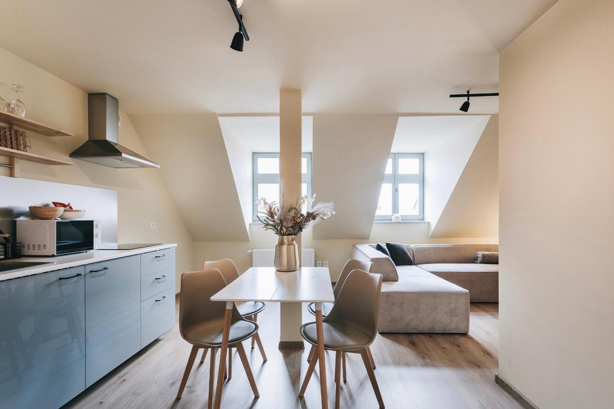 Idyllisch Zentral - Grosses Apartment Mit Historischem Flair Und Bergpanorama Löbau المظهر الخارجي الصورة